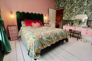 Main bedroom- click for photo gallery